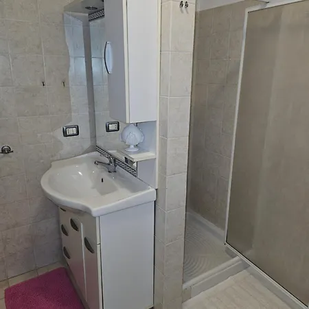 Проживание в семье Dany House Бари